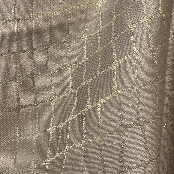 NWT Calvin Klein Wrap/Scarf with Metallic Small Windowpane Design - Picture 3 of 6